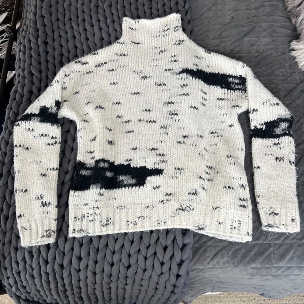 LINE multi knit sweater